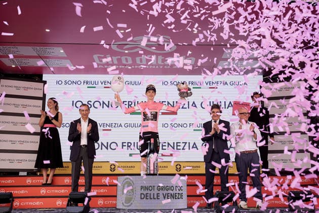 The pink jersey Denmark™s Jonas Vingegaard Hansen of Team Visma Lease A Bike celebrate on the podium after the Stage 15 of the Giro d™Italia, from Voghera to Milano, Italy, Sunday, May 24, 2026.  Copyright: xMarcoxAlpozzi LaPressex