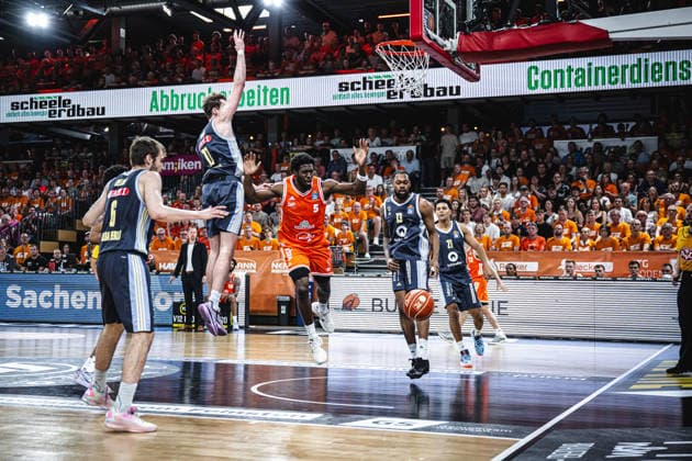 1. Basketball Bundesliga, easyCredit BBL, Saison 2025 2026, Herren, Playoffs, Viertelfinale, Spiel 4, 24.05.2026, RASTA Vechta - ALBA Berlin TJ Bamba ( 5 - RASTA Vechta) in Aktion Vechta RASTA Dome Niedersachsen Deutschland