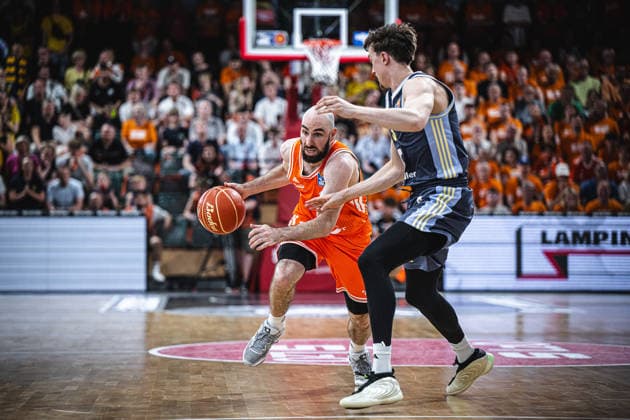 1. Basketball Bundesliga, easyCredit BBL, Saison 2025 2026, Herren, Playoffs, Viertelfinale, Spiel 4, 24.05.2026, RASTA Vechta - ALBA Berlin Tommy Kuhse ( 12 - RASTA Vechta) in Aktion Vechta RASTA Dome Niedersachsen Deutschland