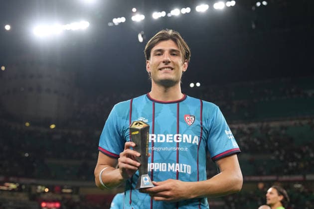 Cagliari s Gennaro Borrelli Panini player of the match during the Serie A soccer match between Milan and Cagliari at the San Siro Stadium in Milan , north Italy - Saturday , May 24 , 2026. - Soccer .  Copyright: xSpada LaPressex