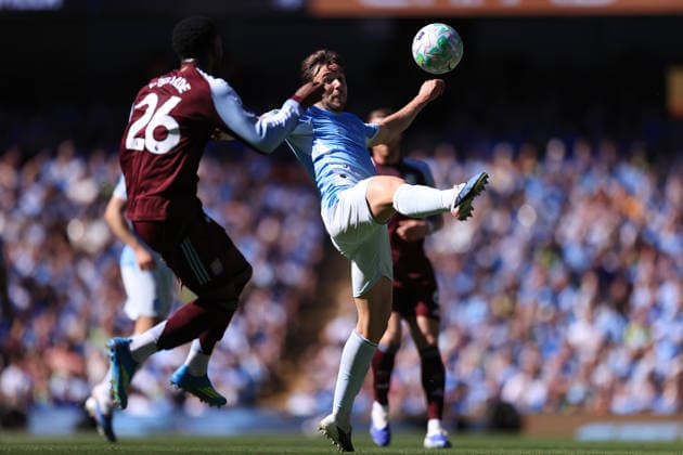 Football - Premier League - Manchester City v Aston Villa 24th May 2026 - Premier League - Manchester City v Aston Villa - Nico Gonzalez of Manchester City stretches for the ball - Photo: Simon Stacpoole Offside. Manchester UK Copyright: xSimonxStacpoolexOffside