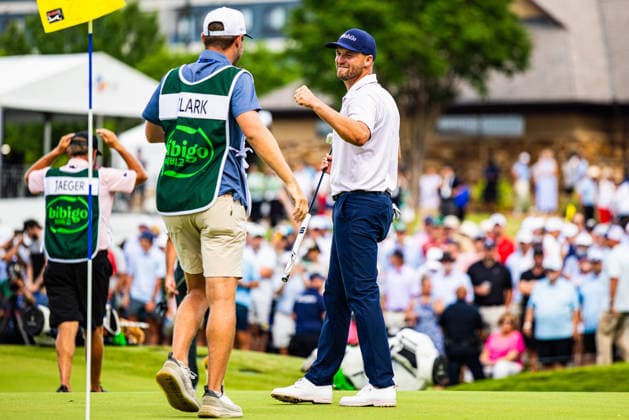 May 24, 2026, Mckinney, Texas, USA: Wyndham Clark celebrates his victory on the green in the final round at the CJ Cup Byron Nelson in McKinney. PGA, Golf Herren 2026: THE CJ CUP BYRON NELSON  - ZUMAg270 20260524_zsp_g270_024 Copyright: xCodyxGrubbsx