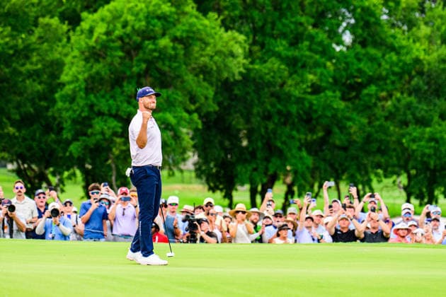 May 24, 2026, Mckinney, Texas, USA: Wyndham Clark celebrates after scoring the winning putt at the 18th hole in the final round at the CJ Cup Byron Nelson in McKinney. PGA, Golf Herren 2026: THE CJ CUP BYRON NELSON  - ZUMAm348 20260524_znp_m348_024 Copyright: xLuisxRevillaxMatax