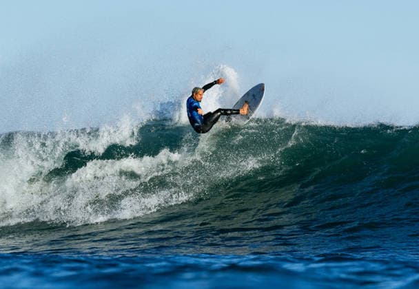 Italo Ferreira, WSL Champion Italo Ferreira of Brazil surfs in Heat 2 of the Semifinals at the Corona Cero New Zealand Pro on Monday, May 25, 2026 at Raglan, New Zealand. (Photo by Rambo Estrada World Surf League) Raglan Waikato New Zealand  Copyright: xRamboxEstradax 20260525186233489754
