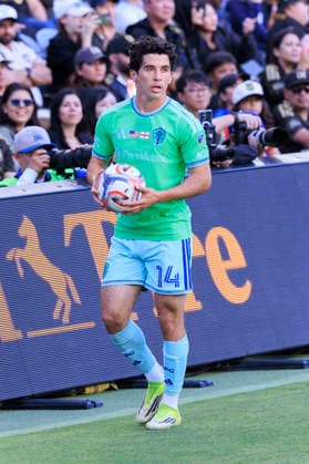 May 24, 2026, Los Angeles, California, USA: Paul Rothrock 14 of the Seattle Sounders FC during their regular season MLS, Fussball Herren, USA game against the Los Angeles Football Club on Sunday May 24, 2026 at the BMO Stadium in Los Angeles, California. LAFC defeat Sounders, 1-0. ARIANA RUIZ PI LAFC Defeat Sounders, 1-0  - ZUMAp124 20260524_zaa_p124_013 Copyright: xArianaxRuizx