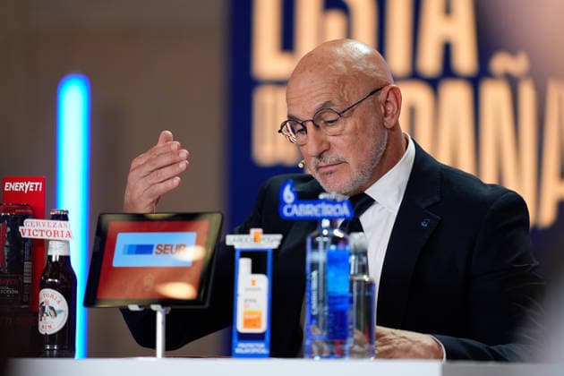 May 25, 2026, Madrid, Madrid, Spain: Luis de la Fuente, head coach of Spain, attends his press conference, PK, Pressekonferenz to announce the squad list for the World Cup 2026 at Edificio Telefonica on May 25, 2026, Madrid, Spain. Press Conference Luis De La Fuente - World Cup 2026 - ZUMAa181 20260525_zaa_a181_028 Copyright: xDennisxAgyemanx