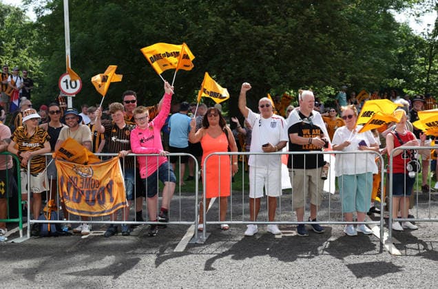 Hull Bus Parade Hull City fans outside the MKM Stadium before the Hull City Bus Parade on the streets of Hull, England after being promoted to the Premier League in the Sky Bet Championship Play-Off Final on Saturday 23rd May 2026. 25 05 2026 UK Newspapers OUT Copyright: xAndyxSumnerx FIL-23472-0052