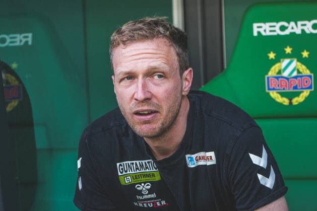 Fussball Österreich, Admiral Bundesliga Europacup-Playoff Finale ECL 2025 2026, SK Rapid Wien vs. SV Oberbank Ried - Allianz Stadion (Weststadion, Wien Hütteldorf): Maximilian Senft (SV Oberbank Ried, Trainer) Copyright: xLukasxBierederx