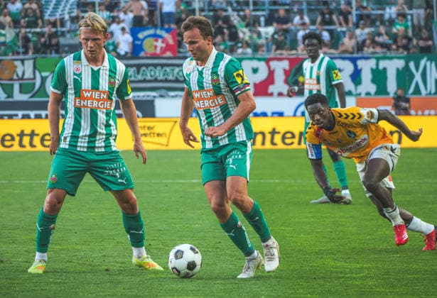 Fussball Österreich, Admiral Bundesliga Europacup-Playoff Finale ECL 2025 2026, SK Rapid Wien vs. SV Oberbank Ried - Allianz Stadion (Weststadion, Wien Hütteldorf): Matthias Seidl Copyright: xLukasxBierederx