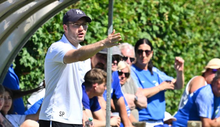 25.05.2026 - Fussball - Saison 2025 2026 - Relegation Oberliga Bayern Bayernliga Landesliga : FSV Stadeln - FC Eintracht Münchberg - - xwoxzix - Sandro Preißinger (Trainer FC Eintracht Münchberg )