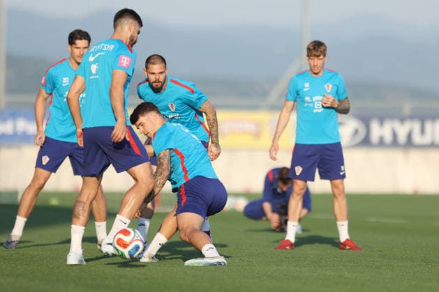 Croatia national football team trains in Rijeka ahead of 2026 World Cup Martin Erlic, Luka Vuskovic and Dominik Kotarski of Croatia during a training session at Rujevica Stadium on May 25, 2026 in Rijeka, Croatia as preparations begin for the 2026 FIFA World Cup, WM, Weltmeisterschaft, Fussball The Croatian national football team is holding early training camps and friendly matches ahead of their departure for the United States.  NelxPavletic PIXSELL