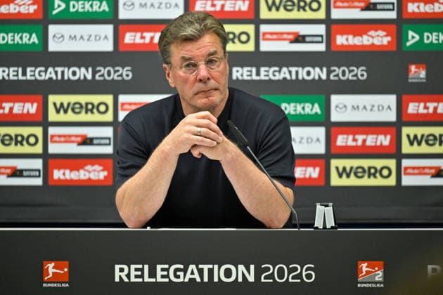 Paderborn, Home Deluxe Arena, 26.05.26, GER, Herren, Relegation, Saison 2025-2026, SC Paderborn 07 - VfL Wolfsburg Bild: Trainer Dieter HECKING (Wolfsburg) DFL regulations prohibit any use of photographs as image sequences and or quasi-video. NRW Deutschland
