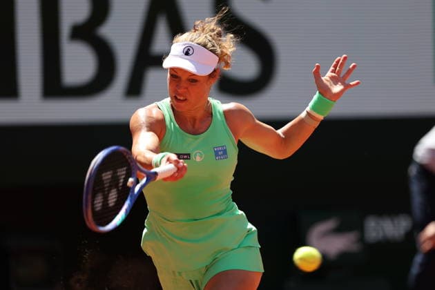 ROLAND GARROS 2026 Thierry Larret MAXPPP - PARIS (75) 26 05 2026 Thierry Larret Maxppp. Tennis. Roland Garros 2026. Internationaux de France de tennis. Stade Roland Garros, Paris (75). Le 26 Mai. Court Suzanne LENGLEN : Laura SIEGEMUND (GER) vs Naomie OSAKA (JPN). PARIS (75) STADE ROLAND GARROS PARIS ILE DE FRANCE FRANCE  Copyright: xMAXPPPxThierryxLarretx TLR202605262233 TLR202605262233