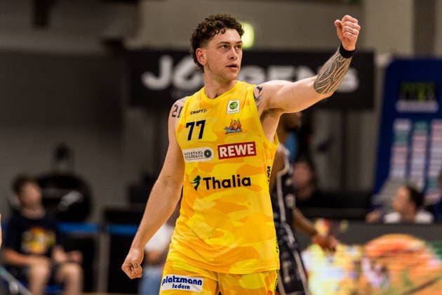 Barmer 2. Basketball Bundesliga ProA Playoffs Halbfinale Spiel 3, Phoenix Hagen - Eisbären Bremerhaven; 26.05.2026 Anzac Rissetto (Phoenix Hagen, 77) jubelt BARMER 2. Basketball Bundesliga ProA Playoffs Halbfinale Spiel 3, Phoenix Hagen - Eisbären Bremerhaven; Hagen, Ischelandhalle am 26.05.2026 Copyright: xBEAUTIFULxSPORTS Wunderlx