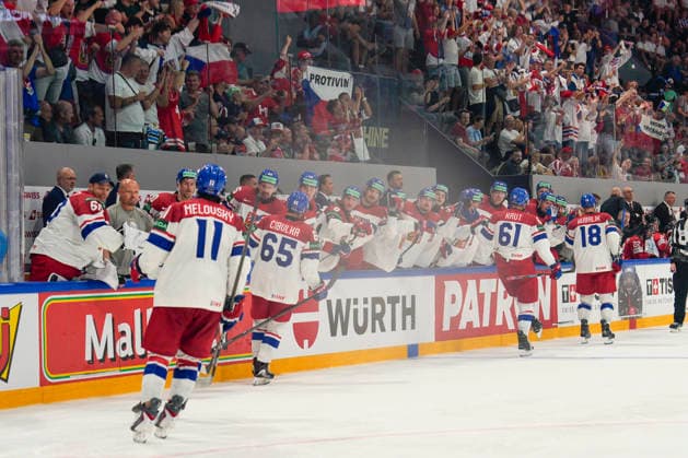 FRIBOURG, SWITZERLAND - MAY 26: Dominik Kubalik of Czechia R) celebrates his goal during the 2026 IIHF Ice hockey, Eishockey World Championship, WM, Weltmeisterschaft Switzerland game between Czechia and Canada at BCF Arena on May 26, 2026 in Fribourg, Fribourg. Fribourg BCF Arena Fribourg Switzerland Copyright: xJustPictures.ch JarixPestelaccix jp-en-EuSpIm-JP6_JAR_Czechia_Canada_26May2026_00060