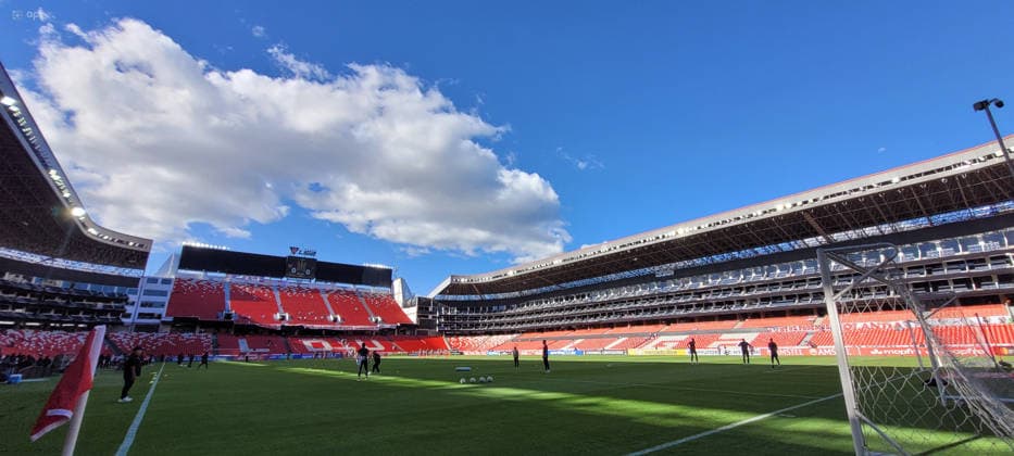 FBL LIBERTADORES LIGA VS ALWAYS READY Quito 26 de mayo del 2026. Liga Deportiva Universitaria recibe a Always Ready por una fecha mas de la Copa Libertadores en el estadio Gonzalo Pozo Ripalda. API DANIEL MOLINEROS Quito Pichincha Ecuador Copyright: xDanielxMolinerosx