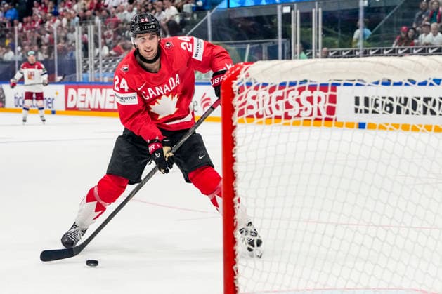 FRIBOURG, SWITZERLAND - MAY 26: Dylan Cozens of Canada in action during the 2026 IIHF Ice hockey, Eishockey World Championship, WM, Weltmeisterschaft Switzerland game between Czechia and Canada at BCF Arena on May 26, 2026 in Fribourg, Fribourg. Fribourg BCF Arena Fribourg Switzerland Copyright: xJustPictures.ch JarixPestelaccix jp-en-EuSpIm-JP6_JAR_Czechia_Canada_26May2026_00195