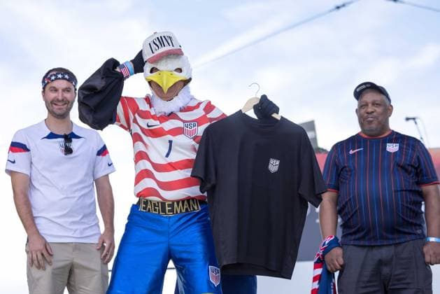 RECORD DATE NOT STATED U.S. Men™s national team, Nationalteam World Cup Roster Reveal Fans of United States national team, during an event to announce the squad for the 2026 World Cup at Pier 17 in New York, United States, on Tuesday, May 26.(Foto: William Volcov Brazil Photo Press IMAGO) Sports NEW YORK NY United States Copyright: xWILLIAMxVOLCOVx