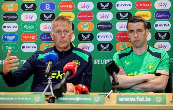 Republic of Ireland Squad Training, FAI National Training Centre, Dublin 27 5 2026 Head Coach Heimir Hallgrimsson and Seamus Coleman Heimir Hallgrimsson and Seamus Coleman 27 5 2026  Copyright: x INPHO RyanxByrnex RB2_4029