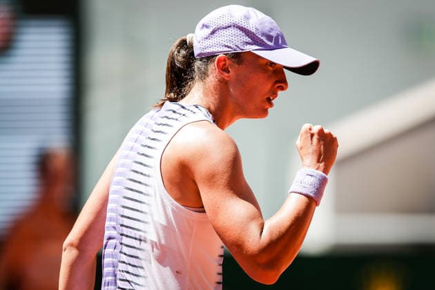 May 27, 2026, Paris, France, France: Iga SWIATEK of Poland celebrates his point during the fourth day of the Roland-Garros 2026, French Open 2026, Grand Slam tennis tournament at Roland-Garros Stadium on May 27, 2026 in Paris, France. Roland Garros 2026 - Day 4  - ZUMAm308 20260527_zsp_m308_004 Copyright: xMatthieuxMirvillex