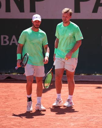 Kevin Krawietz, Tim Puetz (Kappe), Herren Doppel, Men s Doubles Tennis - French Open 2026 - Roland Garros - Paris - - France - 27 May 2026. Copyright: xJuergenxHasenkopfx
