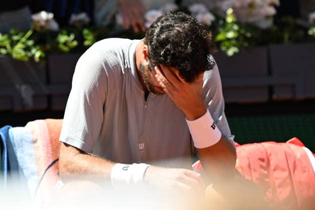 2026 French Open (Roland-Garros) - Day 4 PARIS, FRANCE - MAY 27: Karen Khachanov celebrates his victory after defeating Argentina s Marco Trungelliti in their men s singles match on day four of the French Open (Roland Garros) on Court Suzanne-Lenglen in Paris, France, on May 27, 2026. Burak Akbulut Anadolu Paris France. Editorial use only. Please get in touch for any other usage.  Copyright: x2026xAnadoluxBurakxAkbulutx