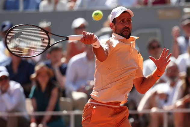 ROLAND GARROS 2026 Thierry Larret MAXPPP - PARIS (75) 27 05 2026 Thierry Larret Maxppp. Tennis. Roland Garros 2026. Internationaux de France de tennis. Stade Roland Garros, Paris (75).Le 27 Mai. Court Philippe CHATRIER : Valentin ROYER (FRA) vs Novak DJOKOVIC (SRB). -- Roland Garros French Open tennis tournament, in Paris, France, on 27 May 2026 PARIS (75) STADE ROLAND GARROS PARIS ILE DE FRANCE FRANCE  Copyright: xMAXPPPxThierryxLarretx TLR202605274832 TLR202605274832