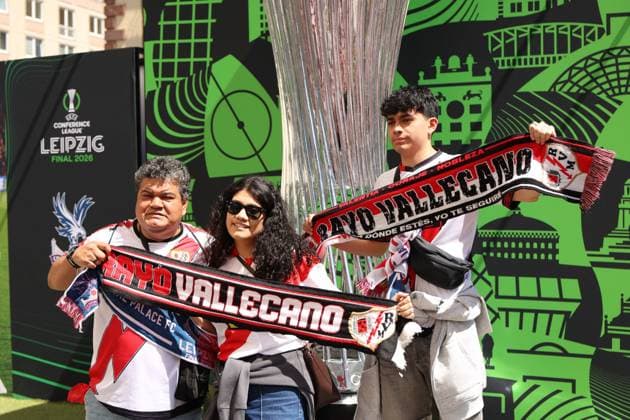 Fan Zone before the UEFA Conference League Final: Crystal Palace FC Vs Rayo Vallecano Fans of Rayo are seen in the fan zone before the UEFA Conference League Final 2026 match between Crystal Palace FC and Rayo Vallecano in Leipzig. Copyright: xMikolajxBarbanellx