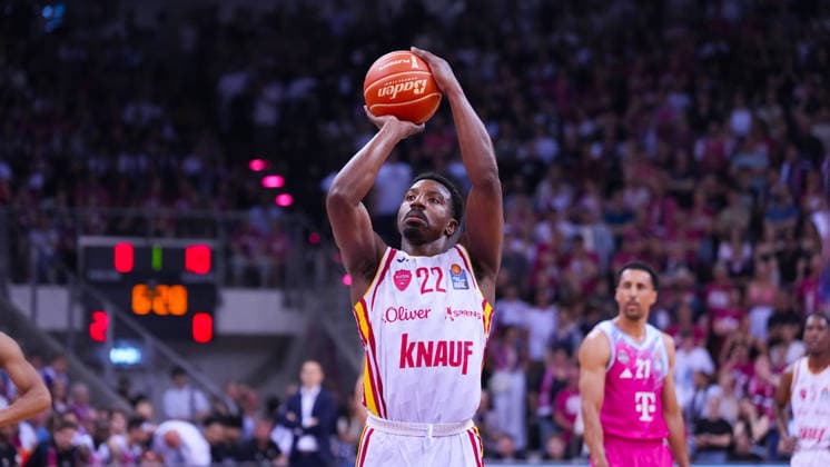 27.05.2026, xydrx, Basketball, easyCredit Basketball Bundesliga, Playoffs, Viertelfinale Spiel 5, Telekom Baskets Bonn - Fitness First Würzburg Baskets, Telekom Dome Bonn: Johnathan Stove (Fitness First Wuerzburg Baskets, 22) Copyright: HMBxMedia YannisxDreimann