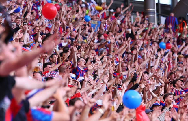 Crystal Palace - Rayo Vallecano Finale Conference League Leipzig, 27.05.2026, Leipzig Stadium, Fussball, Final UEFA Conference League , Crystal Palace FC (ENG) vs. Rayo Vallecano de Madrid (ESP) , Im Bild: Fans von Crystal Palace , Nur zur redaktionellen Nutzung. Only editorial use. , Mit den abgebildeten Person (en) gibt es kein Model Release Einverständniserklärung. PICTURE POINT übernimmt keine Haftung bei Verletzung der Persönlichkeitsrechte. , UEFA regulations prohibit any use of photographs as image sequences and or quasi-video. ,