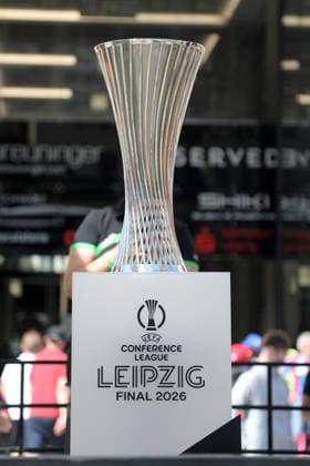 Fan Festival zum UEFA Conference League Finale 2026 in Leipzig Leipzig, 27.05.2026 Pokal beim Fan Festival zum UEFA Conference League Finale 2026 in leipzig Foto: Matthias Gränzdörfer Sachsen Copyright: xMatthiasxGränzdörferx