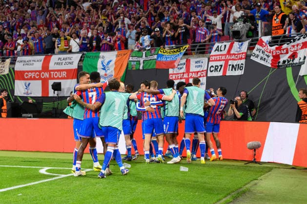 LEIPZIG, GERMANY - MAY 27: Players of Crystal Palace celebrating the opening goal during the UEFA Conference League Final 2025 26 match between Crystal Palace and Rayo Vallecano at Leipzig Stadium in Leipzig, Germany (Photo by Sven Beyrich Sports Press Photo) Copyright: xSvenxBeyrich SportsxPressxPhotox Sportspressphoto_SPR155651