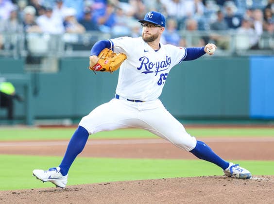MAY 27, 2026: Kansas City Royals starting pitcher Noah Cameron (65) throws a pitch in the 1st inning against the New York Yankees at Kauffman Stadium in Kansas City, MO. CSM Kansas City United States - ZUMAc04_ 20260527_zma_c04_018 Copyright: xRomanxPunox
