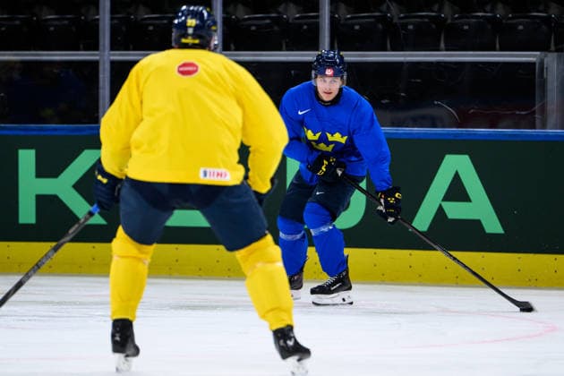 260528 Ivar Stenberg of Sweden at a practice session during the 2026 IIHF Ice hockey, Eishockey World Championship, WM, Weltmeisterschaft on May 28, 2026 in Zürich. Photo: Jesper Zerman BILDBYRAN kod JZ JZ0734 ishockey ice hockey ishockey-vm 2026 vm 2026 iihf world championship träning practice sverige sweden day 14 bbeng Copyright: JESPERxZERMAN BB260528JZ034