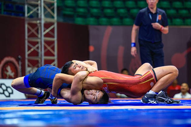 U17, U 17 Wrestling Asian Championships 51kg GR - Donghyeon Kim (KOR) df. Van Hoang Le (VIE)