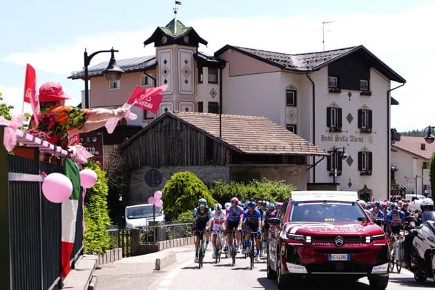Start of the race during Stage 18 of the Giro d™Italia, from Fai della Paganella to Pieve di Soligo, Italy - Thursday May 28, 2026.  Copyright: xFabioxFerrarix xLaPressex