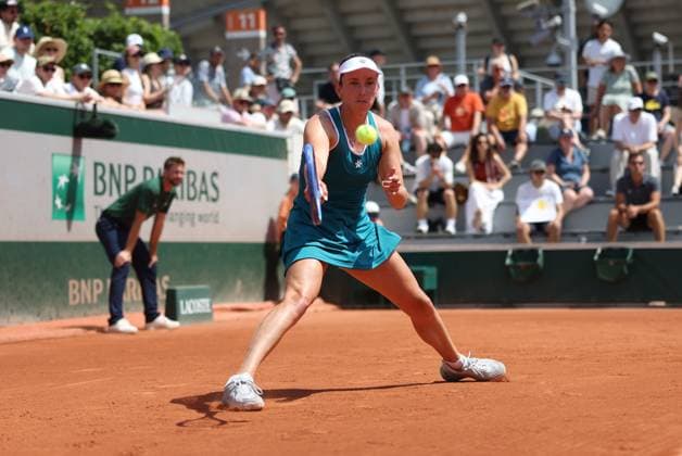 Belgian Elise Mertens pictured in action during a tennis match against Polish Chwalinska, in the second round of the women s singles at the Roland Garros French Open tennis tournament, in Paris, France, Thursday 28 May 2026. This year s tournament takes place from 18 May to 07 June. VIRGINIExLEFOUR  x175260120x