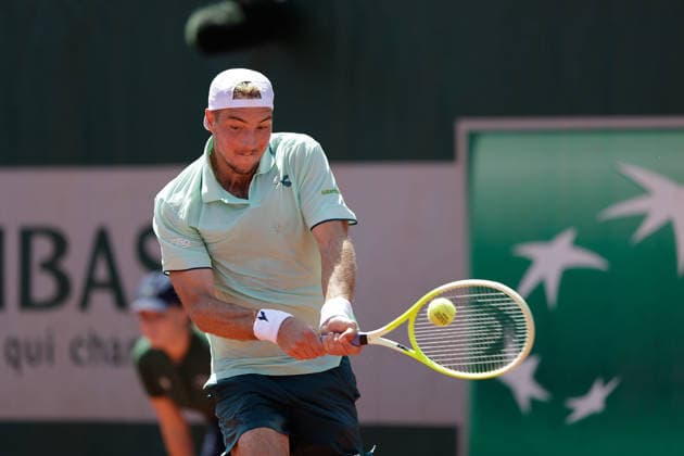 French Open - Jan-Lennard Struff (GER) celebrates during at the 2026 Roland-Garros tournament in Paris, FRANCE, on May 28 - 2026 Copyright: AntonioxBorga