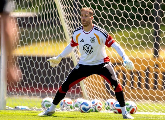 28.05.2026, Fussball DFB-Nationalmannschaft Deutschland, Trainingslager vor der WM in Herzogenaurach, im Homeground bei ADIDAS. Erste Trainingseinheit auf dem Adidas-Sportplatz, Torwart Oliver Baumann (Deutschland)