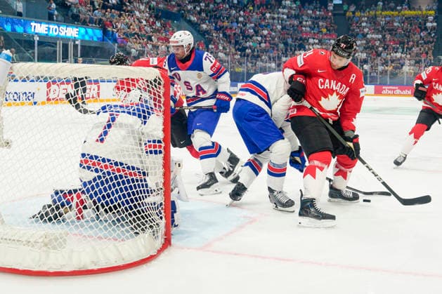 FRIBOURG, SWITZERLAND - MAY 28: John Tavares of Canada R) in action during the 2026 IIHF Ice hockey, Eishockey World Championship, WM, Weltmeisterschaft Switzerland game between Canada and USA at BCF Arena on May 28, 2026 in Fribourg, Fribourg. Fribourg BCF Arena Fribourg Switzerland Copyright: xJustPictures.ch JarixPestelaccix jp-en-EuSpIm-JP6_JAR_Canada_USA_28May2026_00026