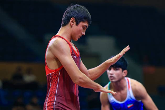 U17, U 17 Wrestling Asian Championships 48kg GR - Ali Morteza Esmaeili Leivesi (IRI) df. Javokhir Sharifboev (UZB)