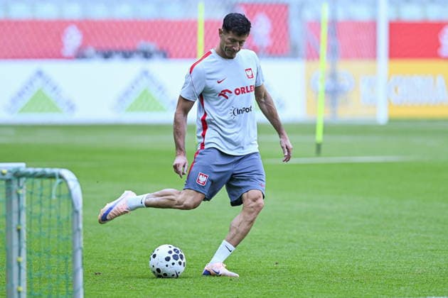 28.05.2026 Wroclaw Konferencja prasowa i trening reprezentacji Polski w pilce noÅ¼nej - press conference, PK, Pressekonferenz and of the Poland national football team and training session during the national camp. Persons shown: Robert Lewandowski fot. Antoni Dec Arena Akcji NEWSPIX.PL --- newspix.pl POLAND OUT!
