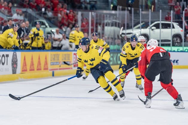 28 05 2026, Zurich, Swiss Life Arena, Ice hockey, Eishockey World Championships: Switzerland - Sweden, 10 Simon Holmstrom (Sweden) Zurich Swiss Life Arena Zurich Switzerland Copyright: xJustPictures.ch StefanxEmchx jp-de-StEm-DSC0045320260528
