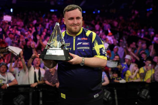 RECORD DATE NOT STATED 28th May 2026, The 02 Arena, London, England; 2026 PDC Bet MGM Premier League Darts Final; Luke Littler poses with the trophy after winning the final against Luke Humphries HenningxvonxJagow