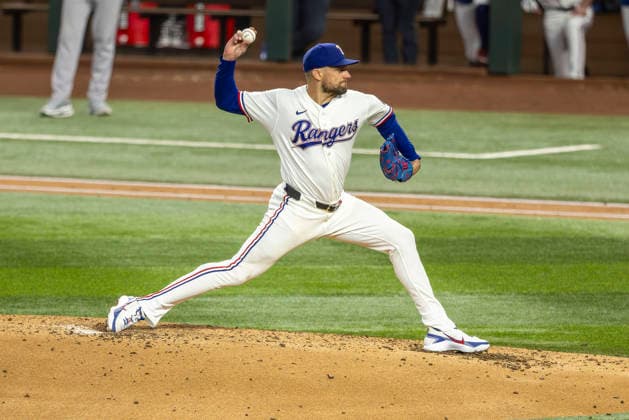 May 28, 2026, Arlington, Texas, USA: Texas Rangers pitcher NATHAN EOVALDI (17) during a MLB, Baseball Herren, USA game between the Houston Astros and Texas Rangers at Globe Life Field. Houston wins 5-1. MLB 2026: Houston 5:1 Texas  - ZUMAf180 20260528_zsp_f180_007 Copyright: xMarkxFannx