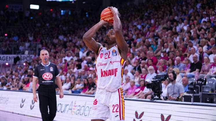 27.05.2026, xydrx, Basketball, easyCredit Basketball Bundesliga, Playoffs, Viertelfinale Spiel 5, Telekom Baskets Bonn - Fitness First Würzburg Baskets, Telekom Dome Bonn: Johnathan Stove (Fitness First Wuerzburg Baskets, 22) Copyright: HMBxMedia YannisxDreimann