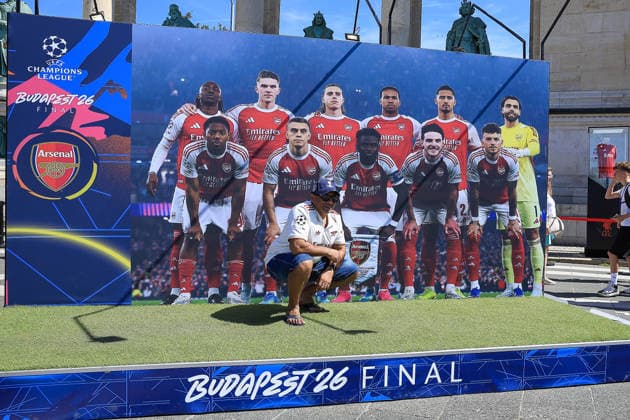 Arsenal Paris Saint Germain Fan Park Fan Park ahead of the Champions League Final between Arsenal and Paris Saint Germain at Heroes Square, Budapest, Hungary on 29 May 2026. Budapest Heroes Square Hungary Editorial use only , Copyright: xChrisxFoxwellx PSI-24346-0001
