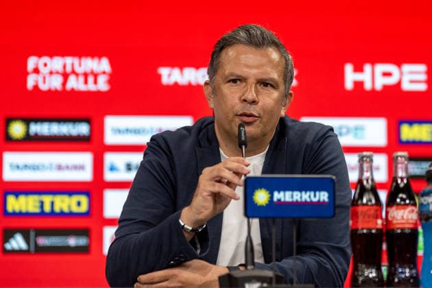 Samir Arabi (Fortuna Duesseldorf, Sportvorstand) nimmt Stellung auf der PK zur den Fragen der Journalisten. Pressekonferenz Fortuna Duesseldorf, Vorstellung des neuen Sportvorstandes, 3. Liga, Fussball, Saison 2026 2027, 28.05.2026 Pressekonferenz Fortuna Duesseldorf, 3. Liga, Saison 2025 2026, 29.05.2026 Duesseldorf Copyright: xEibner-Pressefoto ThomasxHaeslerx EP_THR