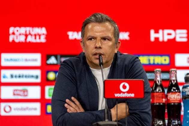 Samir Arabi (Fortuna Duesseldorf, Sportvorstand) nimmt Stellung auf der PK zur den Fragen der Journalisten. Pressekonferenz Fortuna Duesseldorf, Vorstellung des neuen Sportvorstandes, 3. Liga, Fussball, Saison 2026 2027, 28.05.2026 Pressekonferenz Fortuna Duesseldorf, 3. Liga, Saison 2025 2026, 29.05.2026 Duesseldorf Copyright: xEibner-Pressefoto ThomasxHaeslerx EP_THR