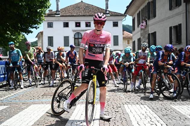 May 29, 2026, Feltre, ITALY: Danish rider Jonas Vingegaard Hansen .of Team Visma Lease A Bike wearing the overall leader s pink jersey, waiting on the start line of the 19th stage of the 109 Giro d Italia 2026, over 151 km from Feltre to Alleghe, Italy, 29 may 2026. ANSA LUCA ZENNARO. Giro D Italia Cycling Tour - Stage 19  - ZUMAa110 20260529_zaf_a110_014 Copyright: xZenx